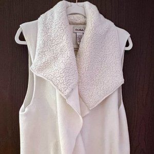 LeMode Ivory Cozy Faux Fur Vest with Pockets